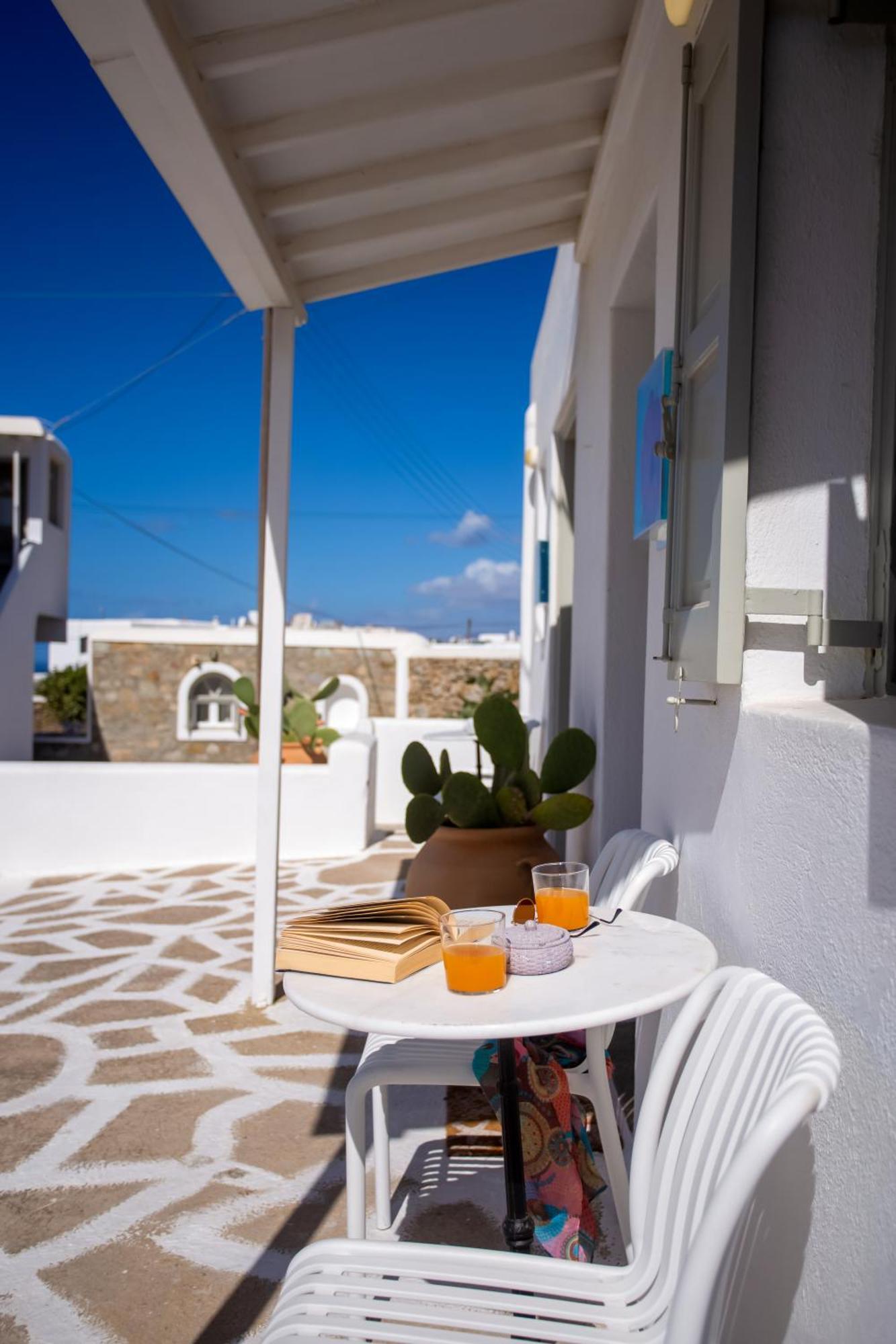 Sing And Blossom Accommodation Mykonos Town Buitenkant foto